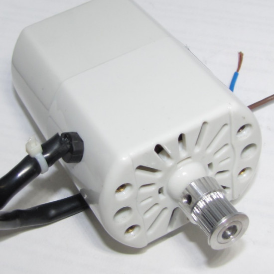 Двигун Power 150 на оверлок